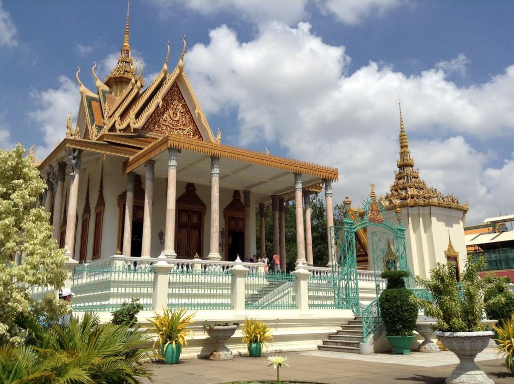 Golden Boat Guesthouse Phnom Penh Eksteriør billede