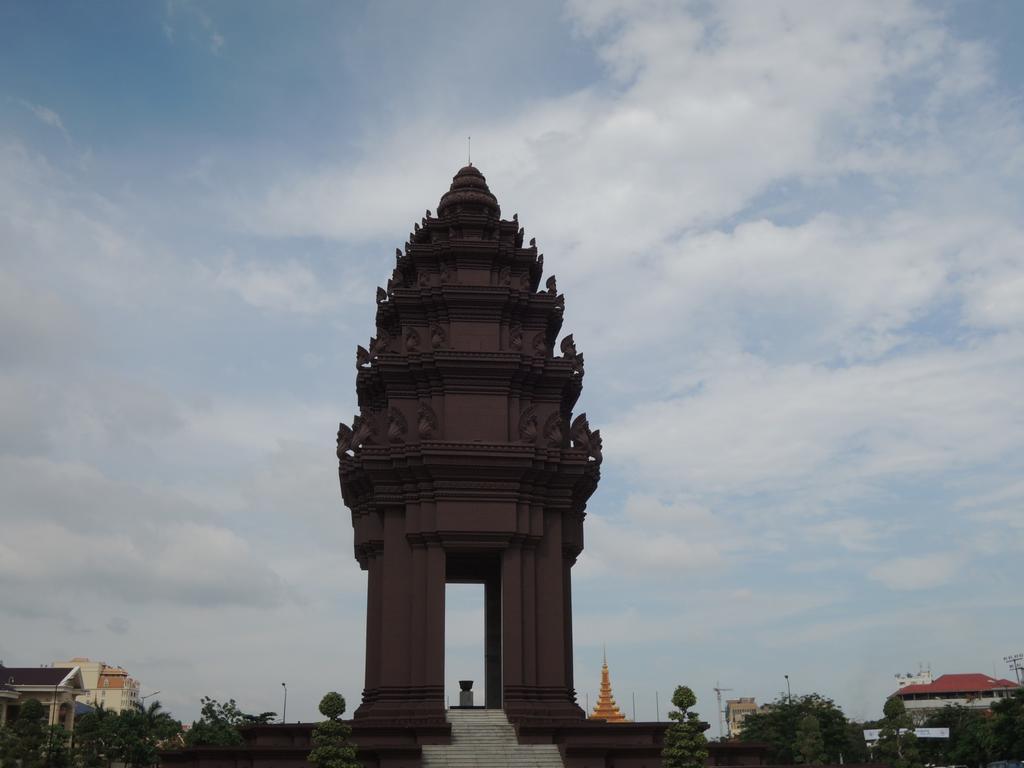 Golden Boat Guesthouse Phnom Penh Eksteriør billede