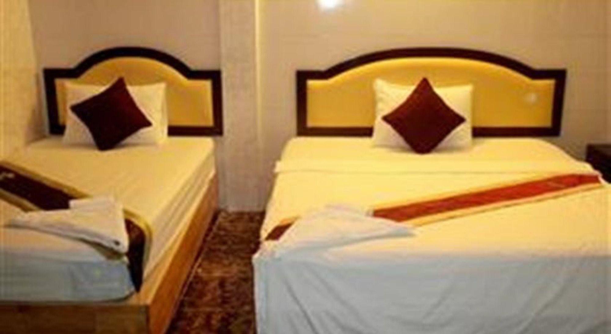 Golden Boat Guesthouse Phnom Penh Eksteriør billede