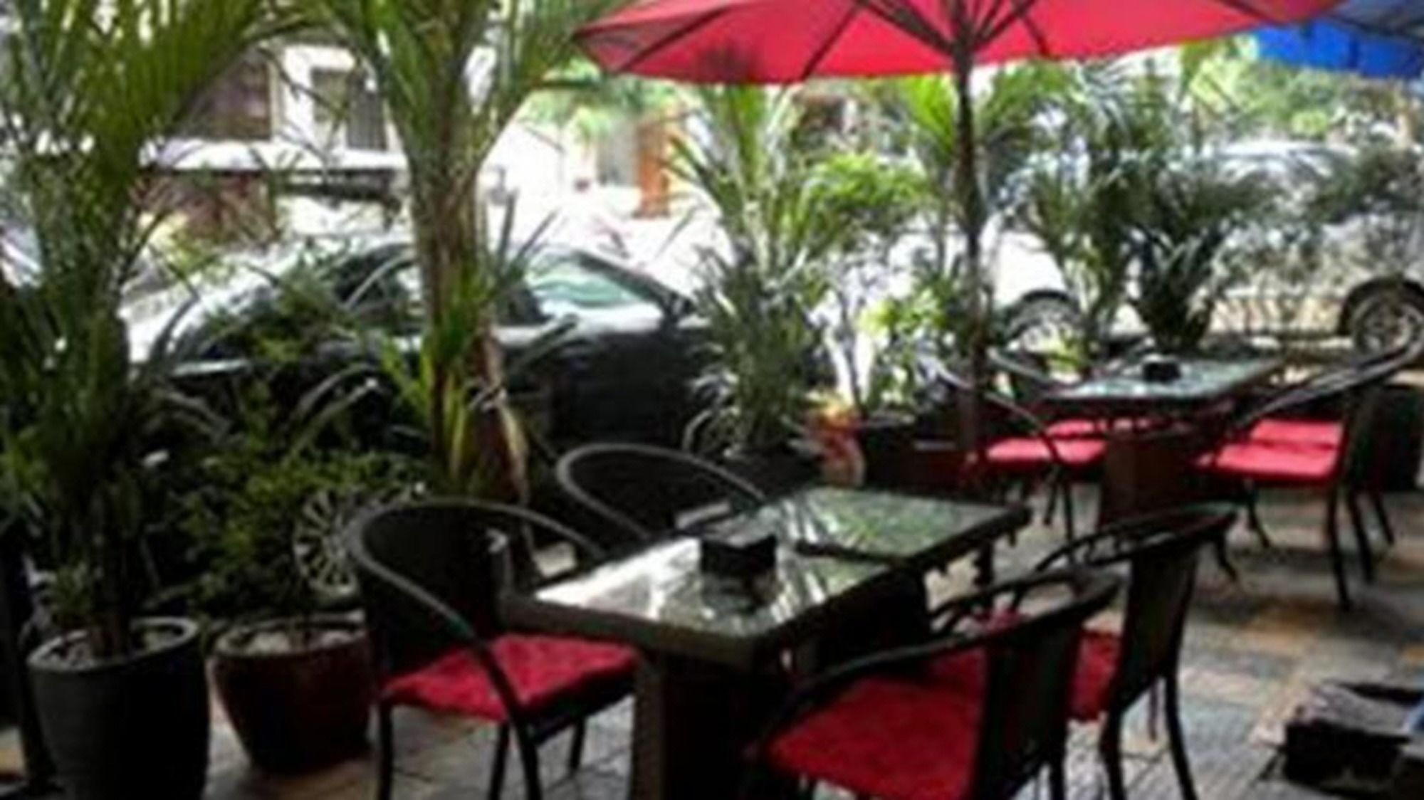 Golden Boat Guesthouse Phnom Penh Eksteriør billede