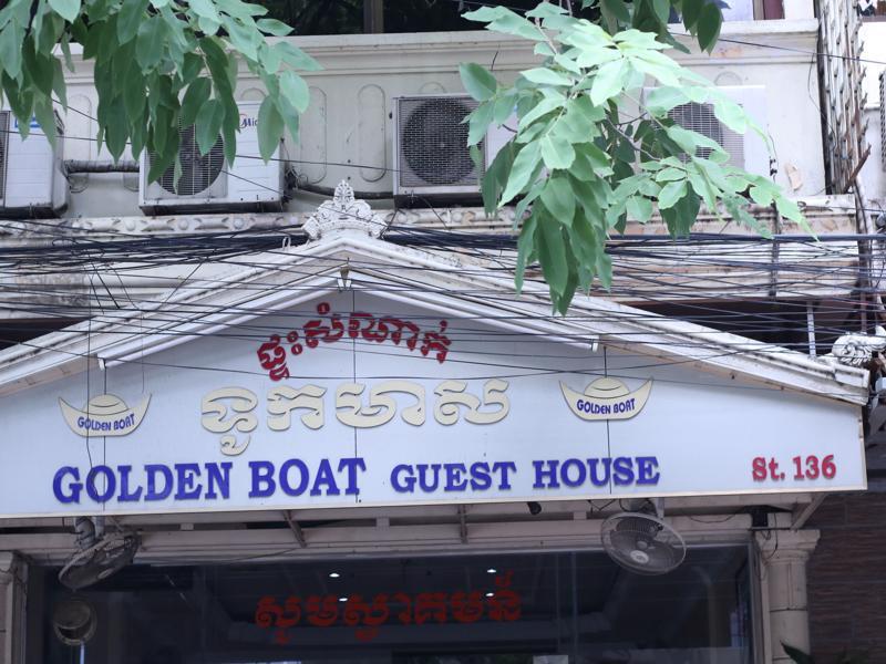Golden Boat Guesthouse Phnom Penh Eksteriør billede
